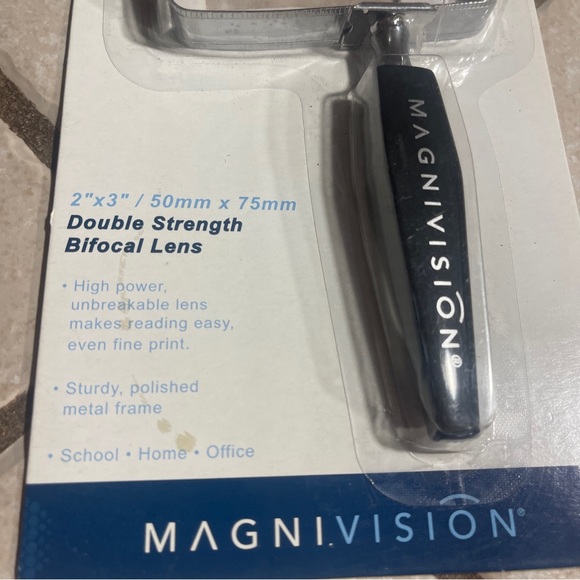 Magnivision Magnifier Double Strength Bifocal Lens 2 X 3 inch Sturdy Metal Frame - Picture 4 of 7